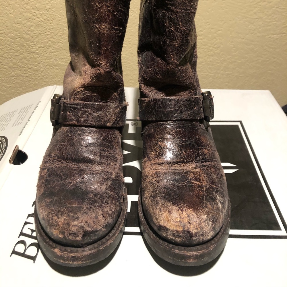 Boots - Picture 3 of 5